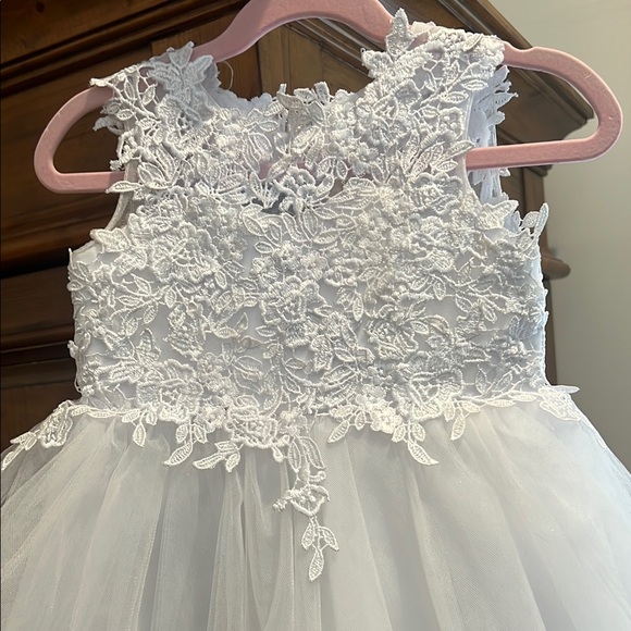 JJ’s House White Kids Flower Girl/Formal Dress - Picture 2 of 7